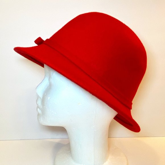 Cloche Form Shaped Red Hat with Decorative Bow *read* - Picture 3 of 6